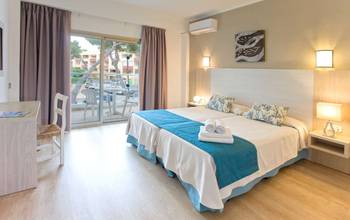 Rooms Flacalco Hotel & Apartments Cala Ratjada Rooms Flacalco Hotel & Apartments Cala Ratjada
